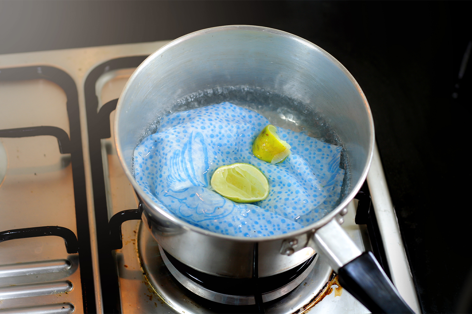 Boiled lemon outlet water